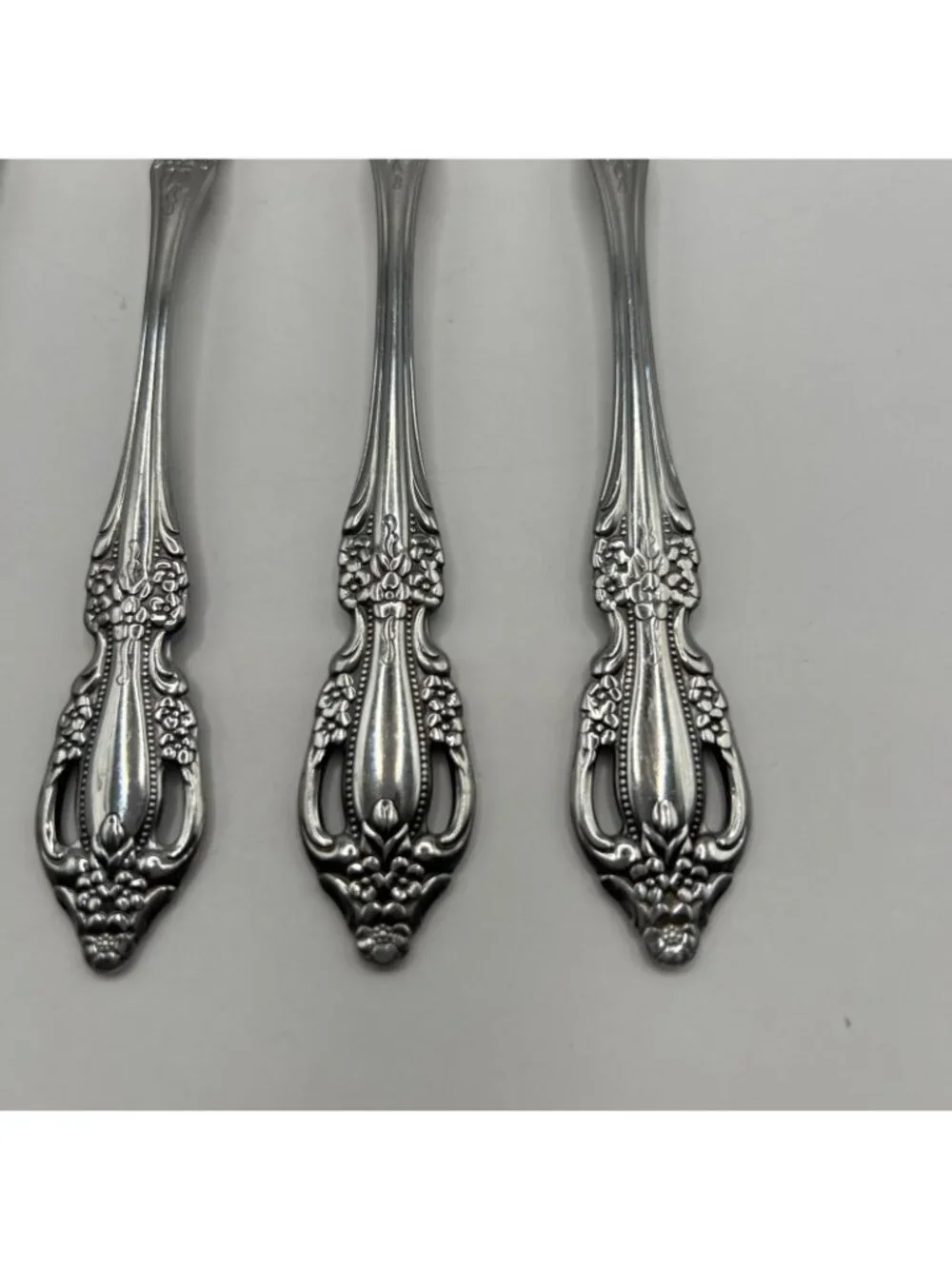 Oneida Raphael Dinner Salad Forks Distinction Deluxe Stainless Flatware Lot Of 4